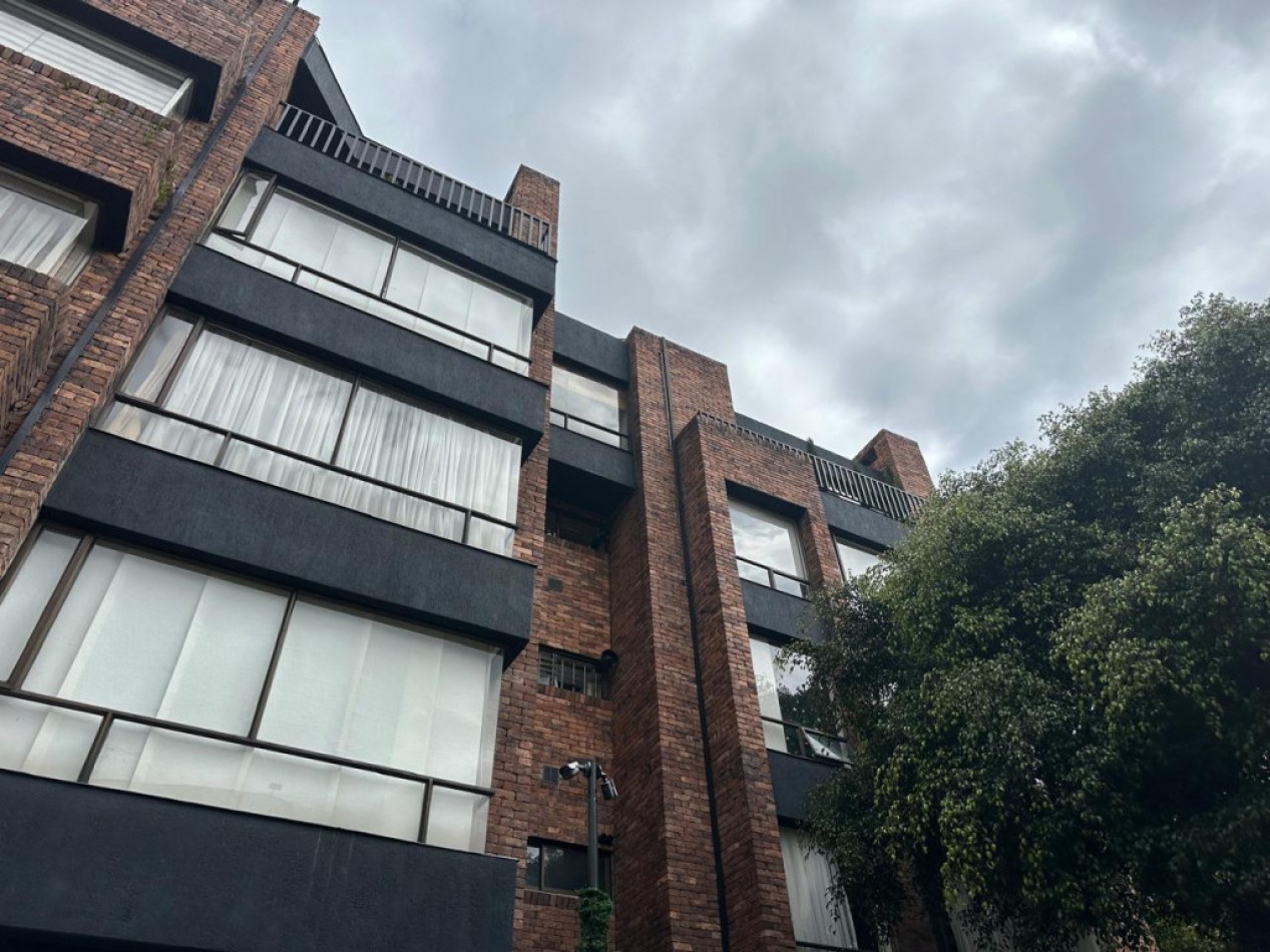 Se vende hermoso apartamento en Santa Barbara, Usaquen