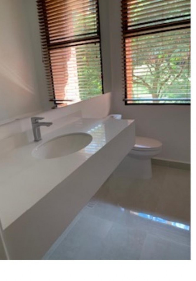Se vende hermoso apartamento en Santa Barbara, Usaquen