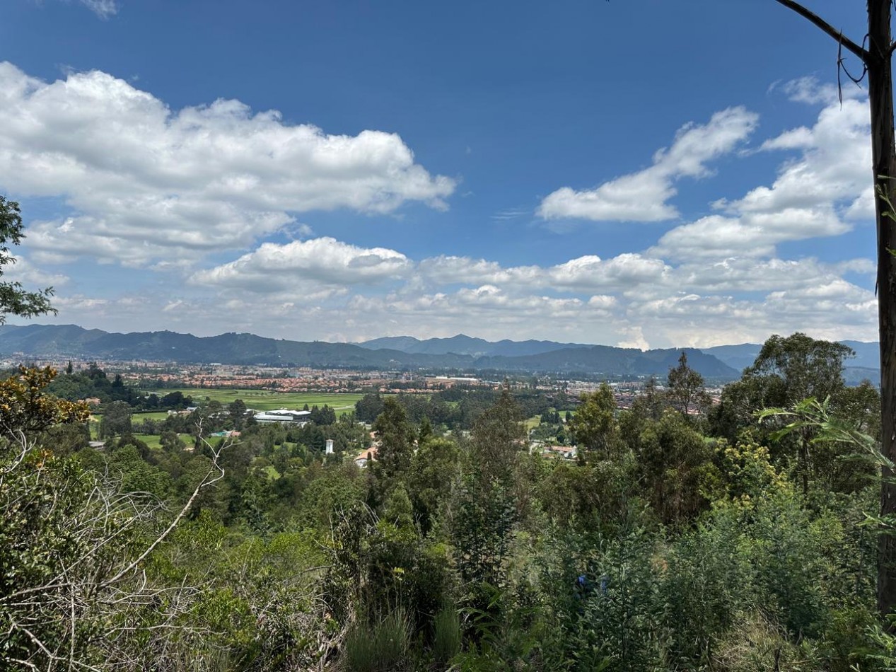 VENDO LOTE ALTOS DE YERBABUENA VISTA A LA SABANA