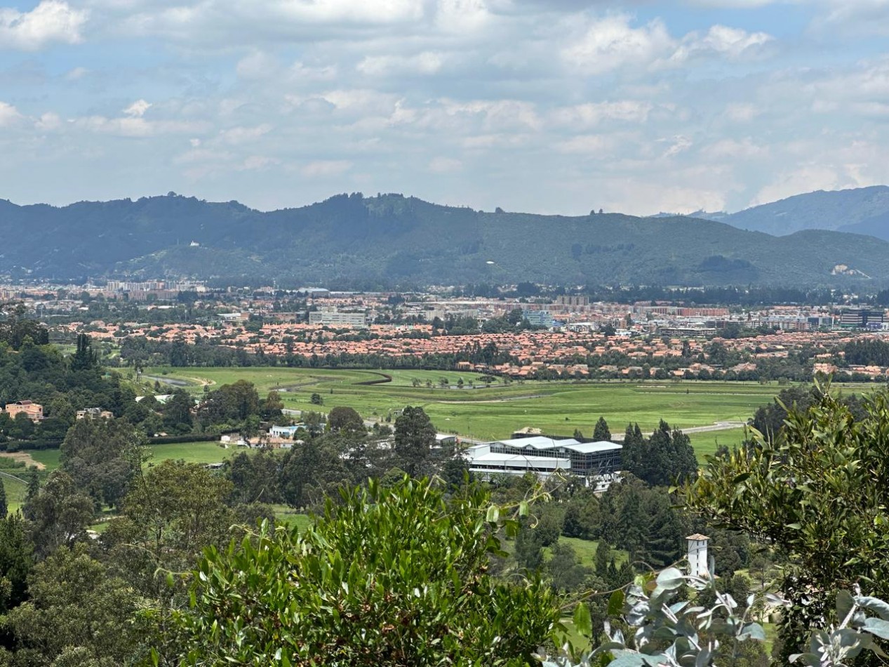 VENDO LOTE ALTOS DE YERBABUENA VISTA A LA SABANA